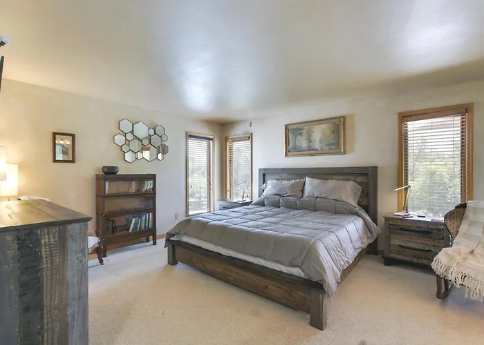 Stunning Ranch Villa: Mountain View! *