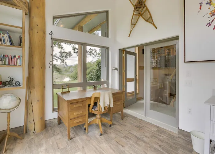 Stunning Ranch Villa: Mountain View! * Sheridan