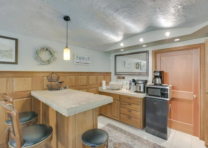 Stunning Ranch Villa: Mountain View! Villa