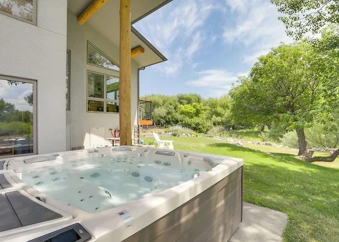 Stunning Ranch Villa: Mountain View! Villa