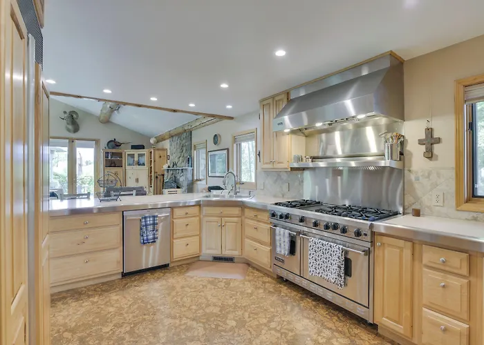 Stunning Ranch Villa: Mountain View! Villa