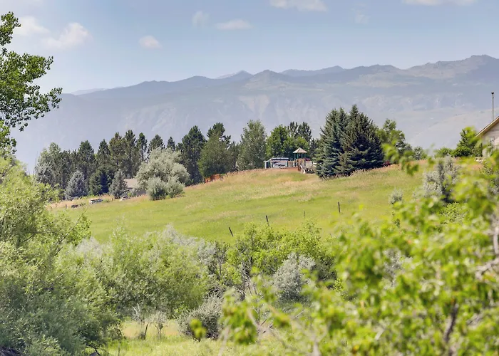 Stunning Ranch Villa: Mountain View! Villa